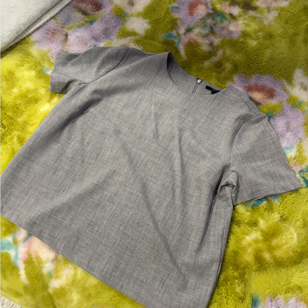 Forever 21 Light Gray Top